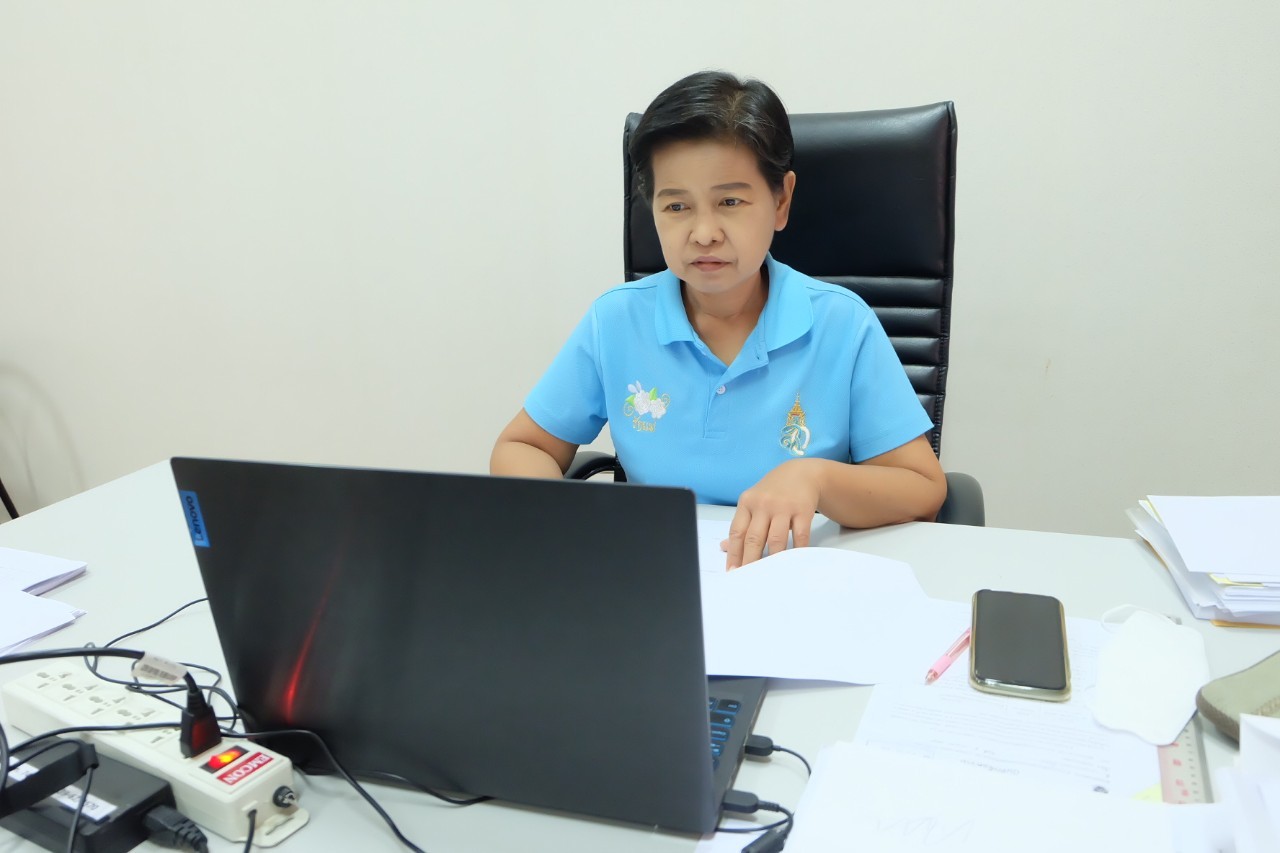 title - ผู้ตรวจราชการกรม ร่วมประชุมตรวจติดตามความก้าวหน้า ผลการดำเนินงานตามแผนการตรวจราชการและการขับเคลื่อนแบบบูรณาการ ในพื้นที่ของผู้ตรวจราชการกระทรวงเกษตรและสหกรณ์ ประจำปีงบประมาณ พ.ศ. 2565 รอบที่ 2 ของจังหวัดอุทัยธานี ผ่านระบบการประชุมทางไกลออนไลน์ Application Zoom